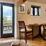 1 Bed In Penrith Oc-94069 * Watermillock